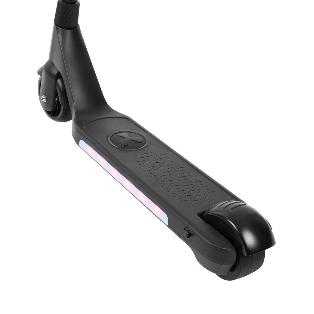 SCOOTER ELÉCTRICO VORAGO 40W 8 KM/HR 10KM AUTONOMIA PESO MÁXIMO 60 KG (SC-102-BK)